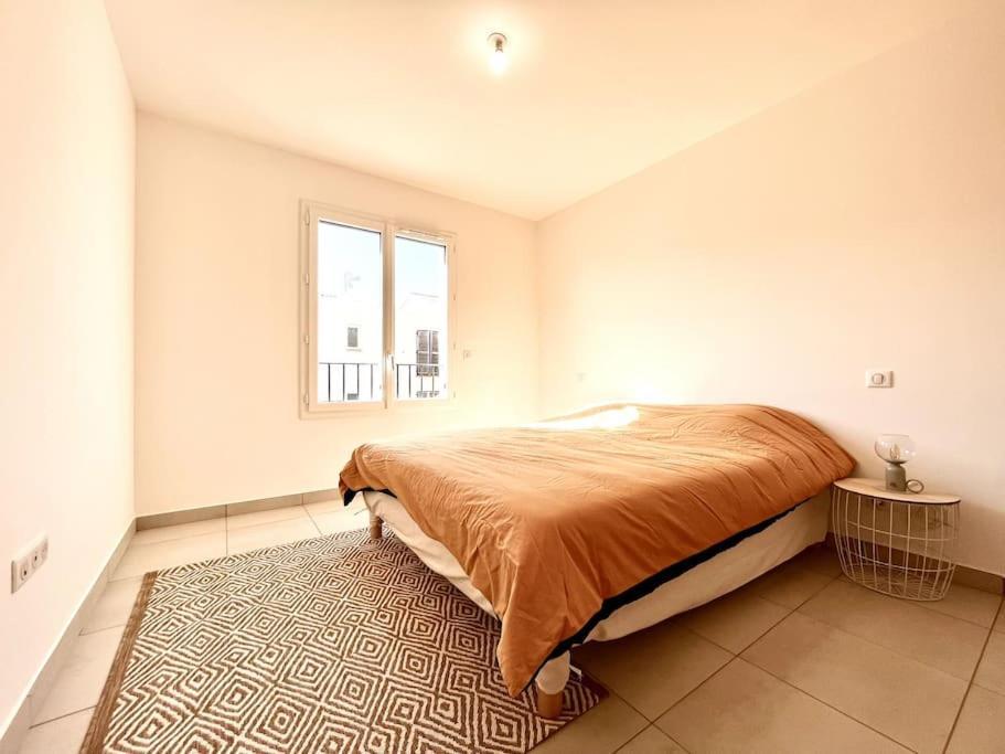 Appartement Neuf Avec Terrasse Сен-Флоран Экстерьер фото