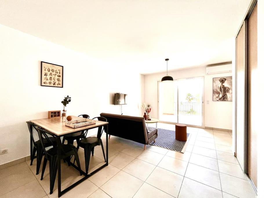 Appartement Neuf Avec Terrasse Сен-Флоран Экстерьер фото